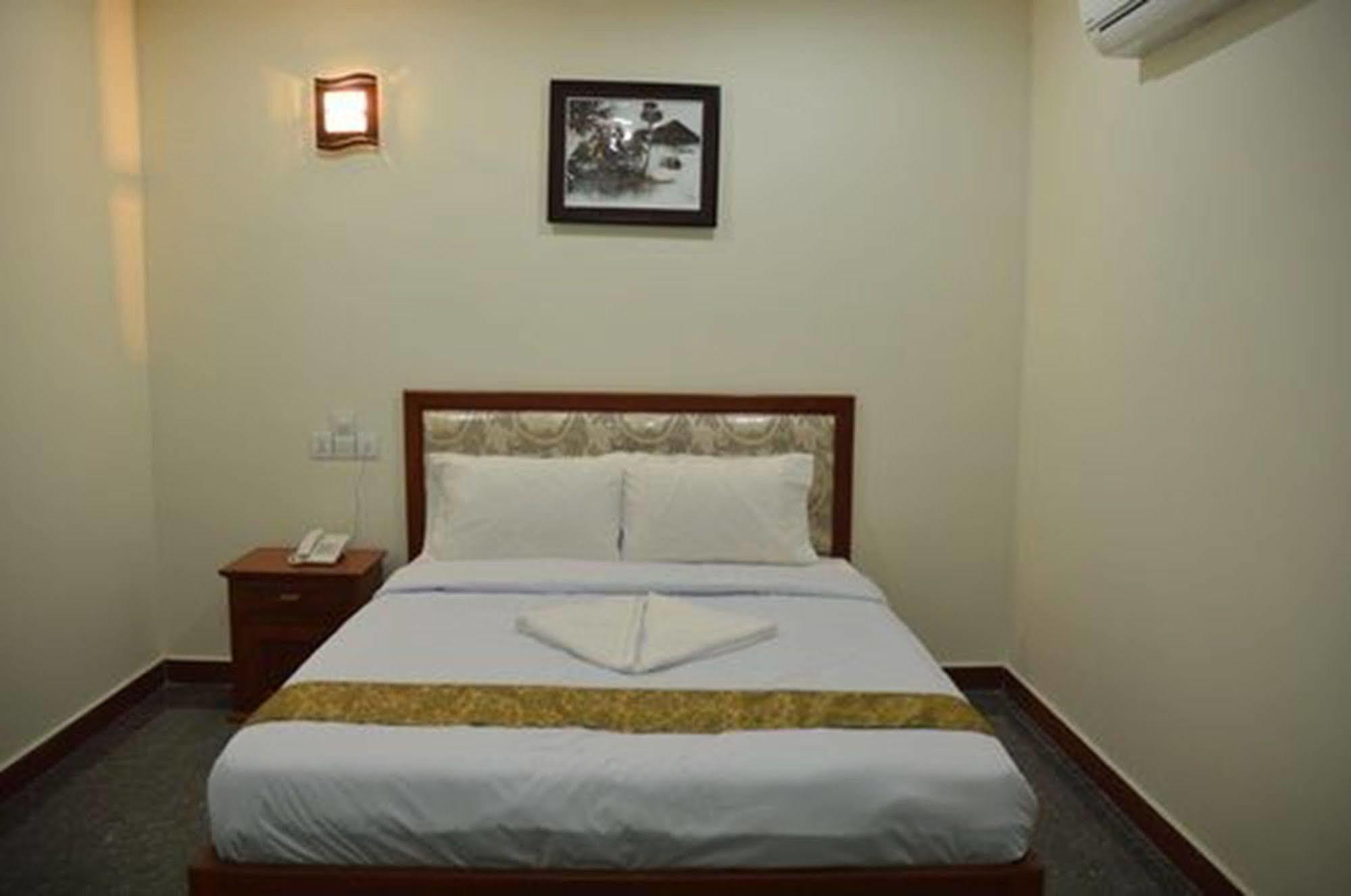 Tan Tower Hotel Phnom Penh Extérieur photo